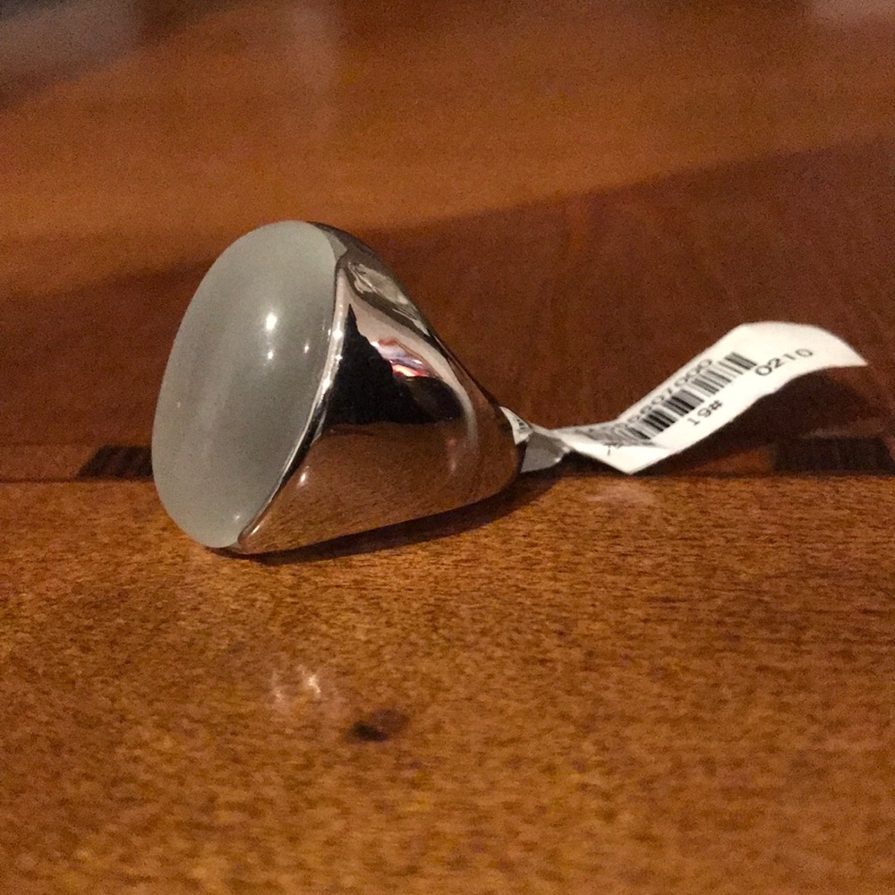 Ring - Picture 3 of 3